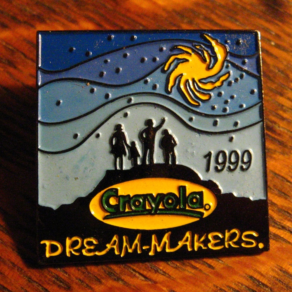 Crayola Crayon Dream Makers 1999 Lapel Pin
